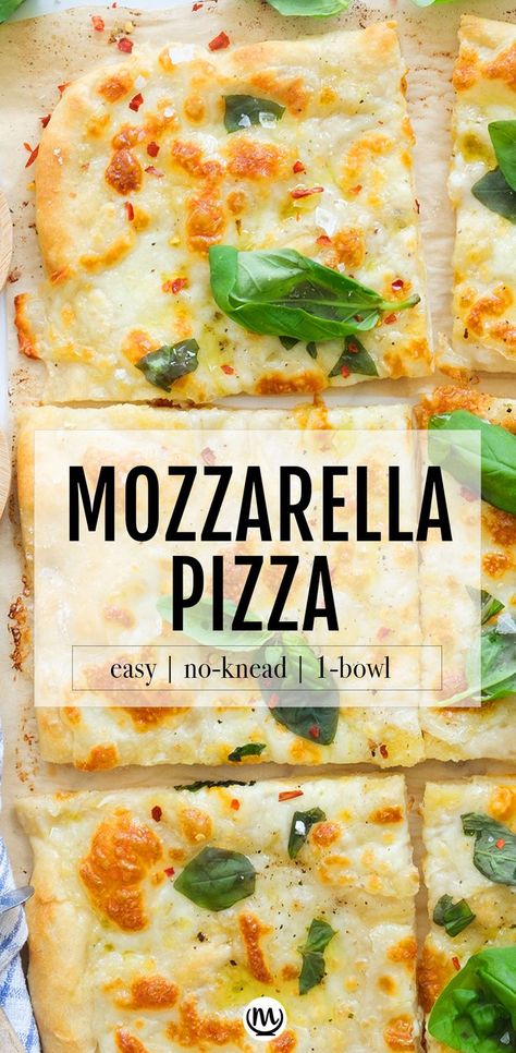 Top view of a large mozzarella pizza with fresh basil. Recipes With Mozzarella Cheese, Mozzerella Cheese, Cheese Crust Pizza, Crispy Pizza Crust, Mozzarella Pizza, Crispy Pizza, Mozzarella Recipes, Cheap Dinner Recipes, Pizza Recipes Homemade