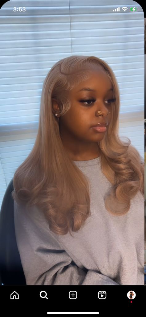 Darkskin With Ash Blonde Wig, Wig Colours For Dark Skin, Honey Blonde Lace Front Wigs Styles, Blonde Wig Black Women Side Part, Light Brown Lace Front Wig, Honey Blonde Wigs Black Women, Ash Blonde Side Part Black Women, Ash Blonde Sew In, Tone Blonde Wig Black Women