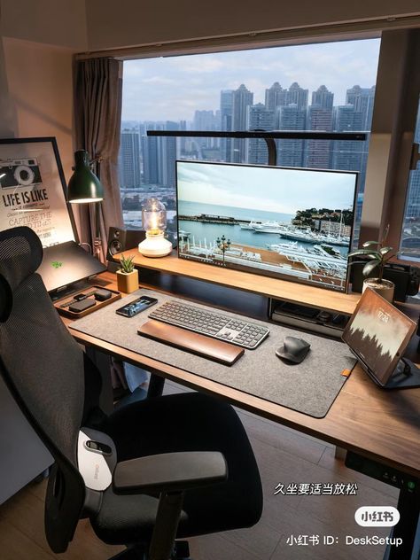 Surface Pro Desk Setup, Software Engineer Home Office, Programming Setup, Studio In Casa, Wfh Setup, Farm Hacks, Modern Home Offices, Home Studio Setup, Small Home Offices