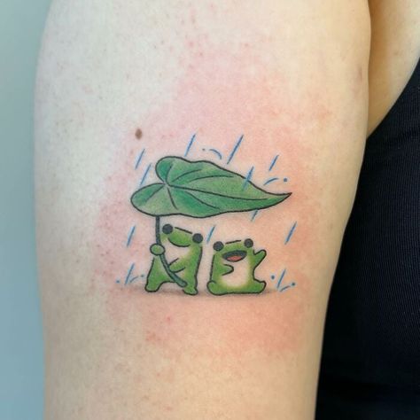 35 Charming Tattoos By Buoy That Might Steal Your Heart Derpy Frog Tattoo, Green Frog Tattoo, Cute Tattoo Sleeve, Froggy Tattoo, Frogs Tattoo, Cute Frog Tattoo, Tattoo Memes, Food Tattoos, Doodle Doodle