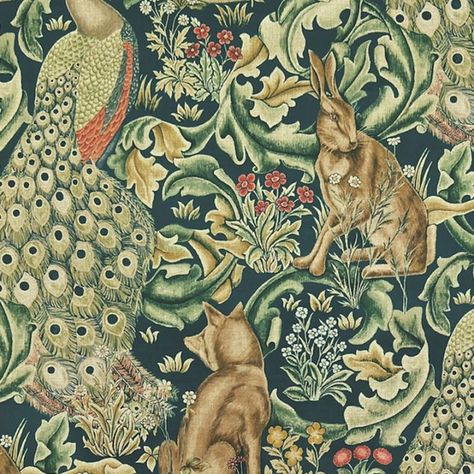 William Morris Interior, Poppy Rug, Morris And Co, William Morris Wallpaper, William Morris Patterns, Morris Wallpapers, Elegant Living Room Design, Forest Tapestry, Antique Wallpaper