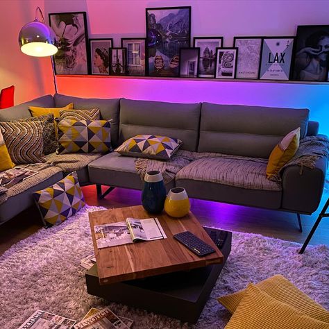 The official site of Philips Hue | Meethue.com Smart Living Room, Living Room Colorful, Living Room Setup, Dekorasi Kamar Tidur, Smart Lights, Smart Home Security, Philips Hue, Apartment Decor Inspiration, Hue Philips