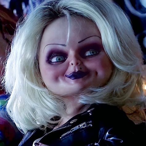 Bride Of Chucky Icon, Tiffany Valentine Bride Of Chucky, Bride Of Chucky Aesthetic Wallpaper, Bride Of Chucky Aesthetic, Chucky Images, Bride Of Chucky Tiffany, Chucky And His Bride, Chucky Face, Tiffany Chucky