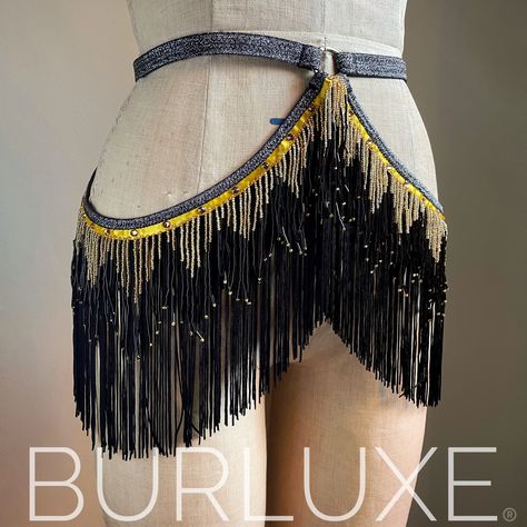 Fringe Harness, Burlesque Accessories, Body Jewelry Diy, Modern Dance Costume, Burlesque Outfit, Henna Inspired Tattoos, Samba Costume, Burlesque Costumes, Bead Hair Accessories