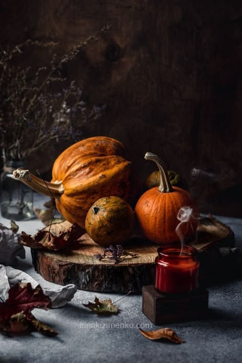 Autumn Food Photography, Pumpkin Photography, Creative Food Photography, Dark Food Photography, Autumn Food, Food Photography Ideas, Samhain Halloween, Autumn Love, Still Life Photos