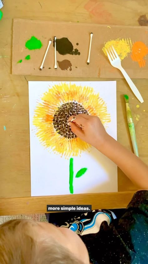 🌻SAVE🌻 this simple craft to do with your child or class. Do you think they’d love this!? 🫶🏼Also, come on over to my stories to see the… | Instagram Sunflower Art Project, Instagram Vs Reality, Giant Sunflower, Sunflower Crafts, Kindergarten Art Projects, Simple Activities, Fourth Of July Nails, Fall Art Projects, Toddler Arts And Crafts