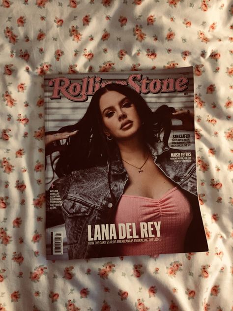 #lanadelrey #lanadelreyaesthetic #magazine #lana #lanamagazine #rollingstonemagazine #coquette Lana Del Rey Magazine, Lana Del Rey Cover, Maisie Peters, Sam Claflin, Gold Aesthetic, Dark Star, Living Legends, Rolling Stone, Print Magazine