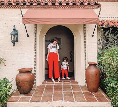 Terracotta Porch Floor, Spanish Tile Outdoor Patio, Terracotta Driveway, Terracotta Tiles Outdoor, House Entry Doors, Spanish Terracotta, Alfresco Designs, Terracotta Floor Tiles, Tile Steps