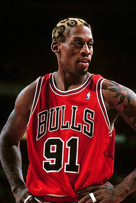 Chicago Bulls - Dennis Rodman : 1995-1998 Dennis Rodman Wallpaper, Rodman Dennis, Gym Wallpapers, Dennis Rodman Bulls, Denis Rodman, Best Nba Players, Michael Jordan Chicago Bulls, Basket Sport, Scottie Pippen