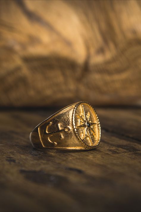 Signet Rings Women, A Compass, Antique Jewelry Indian, Clock Art, The Anchor, Golden Ring, Jewelry For Men, Gift Pouch, Men's Rings