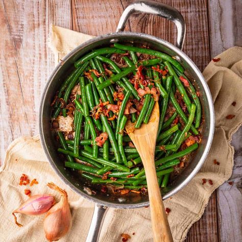 Sauteed Green Beans with Bacon and Shallots Green Beans With Shallots And Bacon, Leftover Green Beans, Green Beans With Shallots, Grilled Broccolini, Apple Pork Tenderloin, Beans With Bacon, Blanching Green Beans, Best Side Dish, Green Beans With Bacon