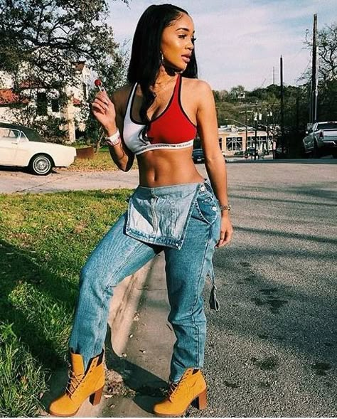 Saweetie ❤️ #saweetie #prettygirl  #highmaintenance PINTEREST:DEE✨✨ Sweetie Rapper, Saweetie Icy Grl, Hip Hop Look, 90s Party Outfit, Icy Girl, Rapper Outfits, 90s Hip Hop, 90s Fashion Outfits, Female Rappers