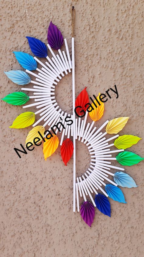 Flower Making Crafts, Paper Flowers For Kids, Paper Craft Videos, Paper Flower Wall Decor, Paper Wall Hanging, Newspaper Crafts, Wall Hanging Crafts, Paper Flowers Craft, Diy Paper Crafts Decoration