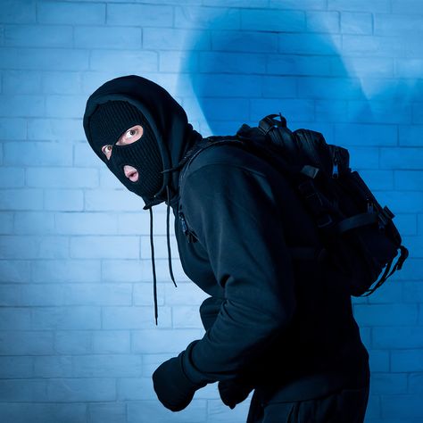 Six people huddled around a computer in a tiny office. It was hot, and it was cramped. But we were all riveted as we switched from camera to camera to track the robber as she moved through our office. Robbery Photoshoot, Bank Robber Aesthetic, Robbery Aesthetic, Robber Aesthetic, Bank Robber Costume, Old Apple Logo, Gangster Boy, Robber Mask, Robber Costume