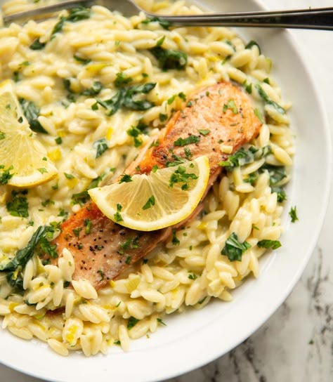 Boursin Salmon Orzo Salmon Orzo Bake, Boursin Salmon, Salmon Orzo Recipe, Boursin Orzo, Salmon Orzo, Pasta Orzo, Comfy Food, Salmon Filets, Sea Foods