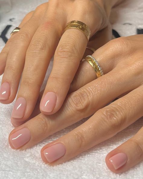 Natural Nails Manicure, Lotus Root, Nail Forms, Short Nail Designs, Neutral Nails, Clean Nails, Manicure Y Pedicure, Elegant Nails, Dream Nails