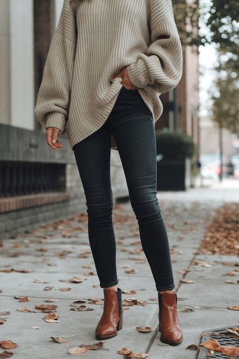 12 Fall Outfits With Ankle Boots to Elevate Your Style – fashionbylina.com Fall Jeans Outfit Casual Ankle Boots, Brown Ankle Boots Outfit Fall, Dark Brown Boots Outfit, Black Jeans Brown Boots, Outfits With Ankle Boots, Brown Ankle Boots Outfit, Ankle Boots Outfit Fall, Ankle Boots Outfit Winter, Brown Vintage Boots