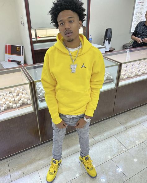 Jordan 4 Yellow, Boyfriend Fits, Thunder Outfit, Yellow Thunder, Jordan 4 Outfit, Drip Clothing, Ayo And Teo, Drip Outfits, Calm Fits