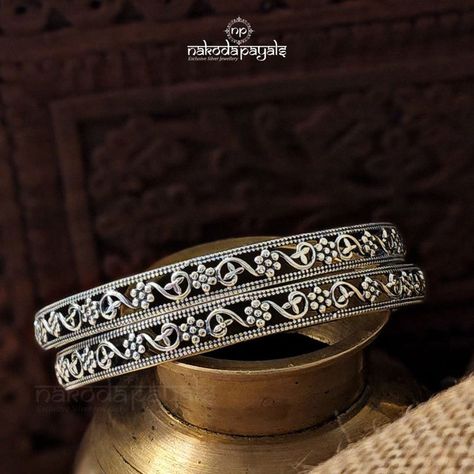 Bangles / Kadas – Page 9 – Nakoda Payals Silver Bangles Design For Women Indian, Silver Bangles Design, Bangles Aesthetic, Oxidised Bangles, Plain Bangles, Nakoda Payals, Matte Black Accessories, Mens Engagement Rings, Silver Kada