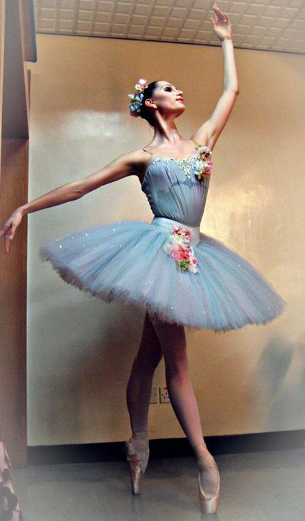 Oksana Skorik - tutu Quaint Decor, Eclectic Inspiration, Dance Aesthetic, Elegant Lifestyle, Ballet Russe, Ballet Pictures, Blue Tutu, Ballet Beauty, Ballerina Tutu