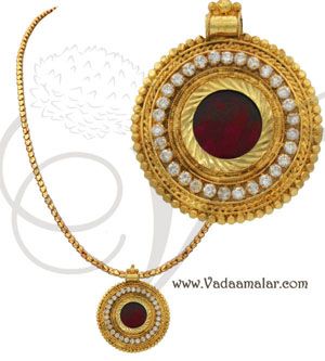 Kerala design pendent with chain gold plated Kasavu Saree Onam jewellery Onam Jewellery, Kasavu Saree, Garnet Jewelry, Chain Gold, Gold Plated Necklace, Gold Jewelry Fashion, Indian Jewellery, Antique Jewellery, Gold Design