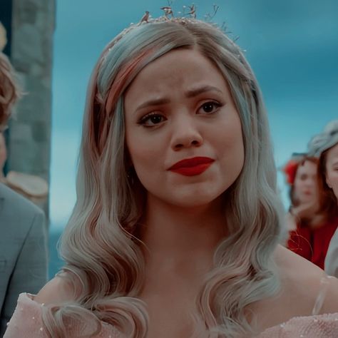 Descendants Pfp, Descendants Audrey, Sarah Jeffrey, Audrey Descendants, Descendants Icons, Carlos Descendants, Disney Descendants Characters, Descendants Disney, Flint Water Crisis