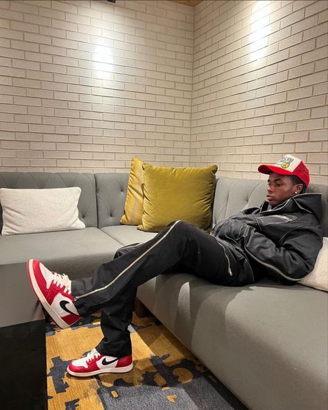 Red Sneakers Outfit Mens, Bred 11 Outfit Men, Jordan 1 Outfit Men Streetwear, Jordan 1 Bred Outfit, Jordan 2 Outfit Men, Bred 11 Outfit, Jordan 11 Bred Outfit, Red Sneakers Outfit, Jordan 1 Outfit Men