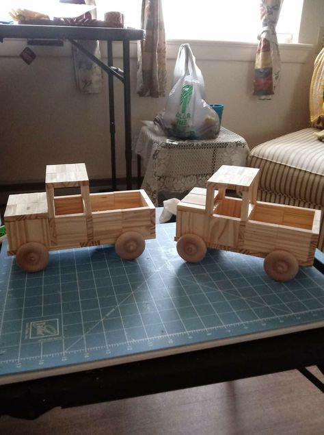 Jenga Block Truck, Jenga Block Crafts Diy Dollar Tree Truck, Diy Jenga Blocks Ideas, Jenga Diy, Wood Blocks Diy, Truck Crafts, Jenga Blocks, Dollar Store Diy Projects, Diy Blocks