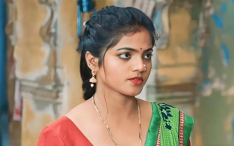 Bharti Jha Net Worth, Lifestyle, Age, Height, Weight, Family, Wiki, Measurements, Biography, Facts & More Bharti Jha, Dark Brown Shoes, Dark Brown Hair Color, Acting Skills, Hrithik Roshan, Hair Color Dark, Dark Brown Hair, Web Series, Social Media Influencer