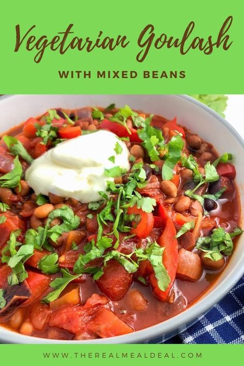 Mixed Bean Recipes, Hungarian Stuffed Peppers, Vegetarian Goulash, Euros 2024, Paprika Recipes, Spring Meals, Goulash Recipe, Plant Based Recipes Dinner, Bean Chilli