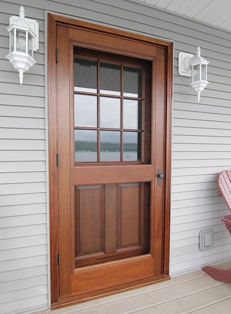 Front Door With Screen, Open Kitchen Design, Glass Storm Doors, Wooden Screen Door, Diy Screen Door, Storm Doors, Porch Doors, Farmhouse Doors, Wood Front Doors