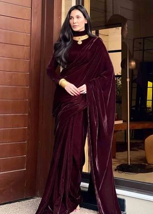 Maroon Velvet Saree, Velvet Sari, Emerald Green Velvet Dress, Velvet Saree, Maroon Saree, Saree Petticoat, Indian Sari Dress, Sari Design, Full Sleeve Blouse