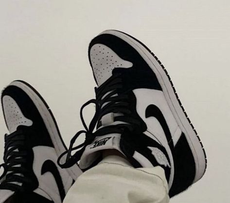 from vsco Black And White Jordans, Shoes Aesthetic, White Jordans, Black And White Theme, Gray Aesthetic, Korean Aesthetic, Hype Shoes, Shoe Inspo, Aesthetic Shoes