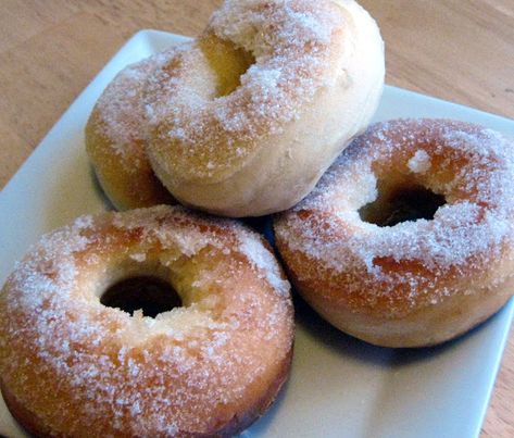 Yeast Donuts Recipe, Old Fashioned Oatmeal Cookies, Raised Donuts, Cake Doughnuts, Yeast Recipes, Yeast Donuts, Homemade Donuts Recipe, Homemade Doughnuts, Baked Doughnuts