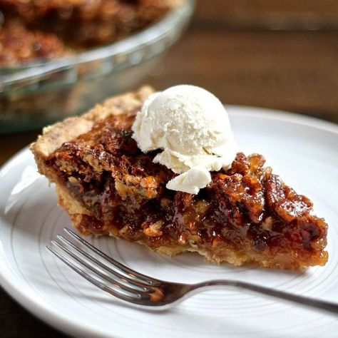 Pecan Pie with a Shortbread Crust - thekittchen No Roll Pie Crust Recipe, Pecan Pie Recipe Without Corn Syrup, Shortbread Pie, Shortbread Pie Crust, Shortbread Crust Recipe, Pecan Pie Easy, Best Pie, Shortbread Crust, Pecan Pie Recipe