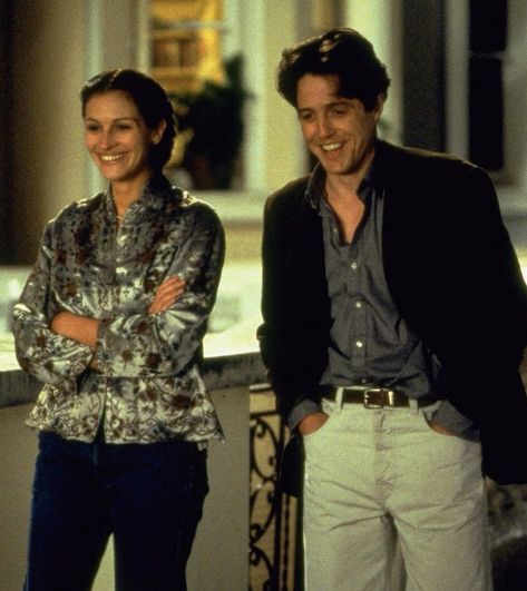 Notting Hill Film, Hugh Grant Notting Hill, Notting Hill Movie, Audrey Hepburn Movies, Film Cult, Ronan Keating, Film Cinema, Perfect Movie, Elvis Costello