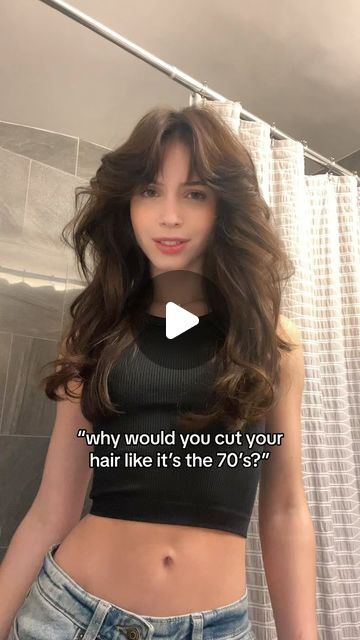 liv pamp on Instagram: "let’s bring back the 70s haircuts 🙏💕 follow for more hair content 😚 #haircut #farrahfawcett #hairstyles #hair #explorepage" Shoulder Length 70s Haircut, Farrah Fawcett Haircut, 70s Hair How To, 70s Style Hair Tutorial, 70s Women’s Haircut, 70’s Hair Styles, Modern 70s Hair, 70's Hair, Farrah Fawcett Hair