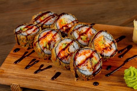 Hachi Asian Fusion and Sushi Bar Opens in Newport - Dining Insider - December 2018 - Delaware Fusion Sushi, Sushi Fusion, Sushi Pictures, Hot Roll, Sushi Burrito, Food Experiments, Food Fusion, Glitch Wallpaper, Asian Fusion