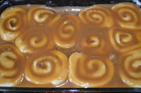 Rhodes Rolls Recipes, Rhodes Cinnamon Rolls, Rhodes Rolls, Easy Cinnamon Rolls, Frozen Rolls, Caramel Rolls, Cinnamon Roll Recipe Homemade, Sweet Roll Recipe, Frozen Bread Dough