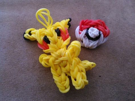 Pikachu and Pokeball Pokemon Loom Bands, Rainbow Loom Pikachu, Rainbow Loom Flamingo, Rainbow Loom Butterfly, Rainbow Loom Monster Tail, Rainbow Loom Creations, Rainbow Loom, Loom, Pikachu