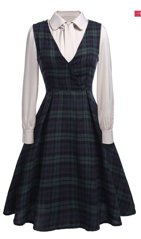 Retro Stage, Green Plaid Dress, Old Fashion Dresses, Dress Retro, Style Blouse, Vintage Style Dresses, Your Girl, Chic Vintage, Girl Next Door