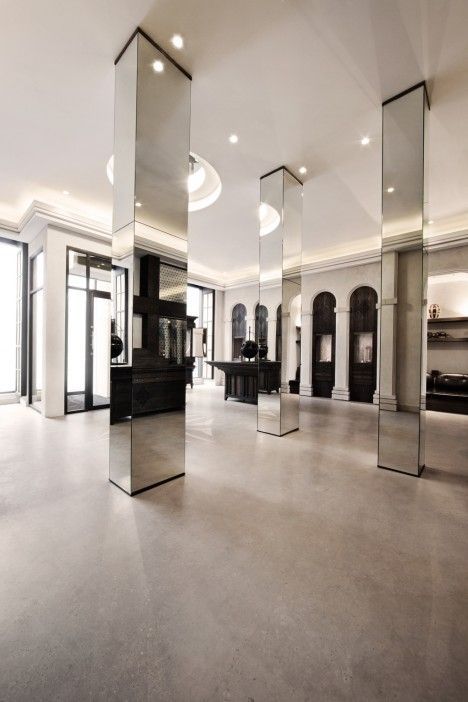 Shamballa Jewels, Copenhagen: Mirror Space Design, Mirror Retail Design, Mirror Column Design, Retail Column Design, Mirror Interior Design Wall, Decorative Columns Interior, Mirrored Column, Mirror Column, Column Design Interior