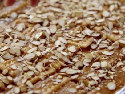 Sweet Almond Crackers Recipe | Ree Drummond | Food Network Almond Crackers Recipe, Almond Crackers, White Chocolate Bread Pudding, Baby Highlights, Chocolate Bread Pudding, How To Cook Liver, Crackers Recipe, Soup Appetizers, Cracker Recipes