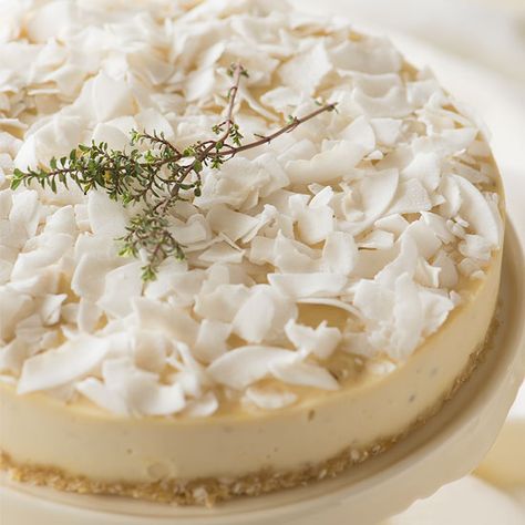 Nut Cheesecake, Gluten Free Cheesecake Recipes, Raw Vegan Cake, Vegan Cheesecake Recipe, Raw Vegan Desserts, Raw Cake, Lemon Thyme, Vegan Cheesecake, Pine Nut