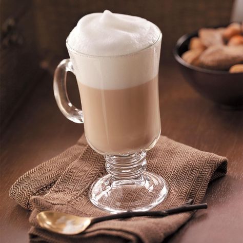 Easy Cappuccino Specialty Coffee Recipes, How To Make Cappuccino, Chocolate Frappe, Caramel Cappuccino, Cappuccino Recipe, Homemade Irish Cream, Pot Cakes, Expensive Coffee, Honey Coffee