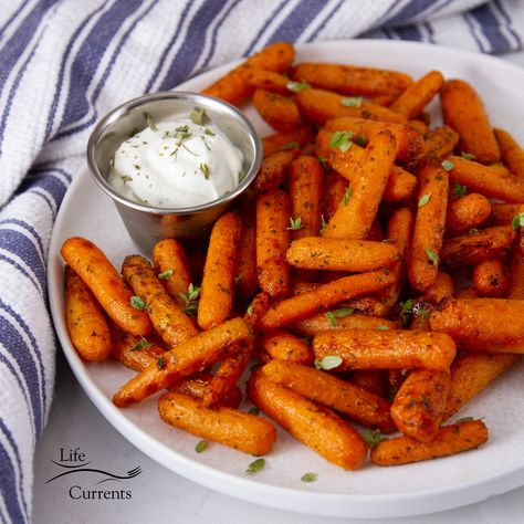 Air Fryer Ranch Carrots Ranch Carrots, Air Fryer Recipes Healthy Low Carb, Air Fryer Recipes Vegetarian, Air Fryer Recipes Chicken, Cooked Carrots, Low Carb Vegetables, Easy Air Fryer, Air Fryer Dinner Recipes, Yummy Comfort Food