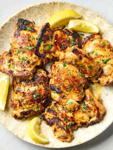 This Easy Greek Chicken Is the Only Way I'm Making Chicken Right Now (It’s Unbelievably Flavorful!) Chicken Recipes Mediterranean Diet, Dinner Inspiration Main Dishes, Greek Chicken Euros, Greek Meal Ideas, Mediterranean Dishes Dinners, Greek Chicken Breast Recipes, Greek Chicken Tenders, Yummy Chicken Dinners, Chicken Mediterranean Recipes