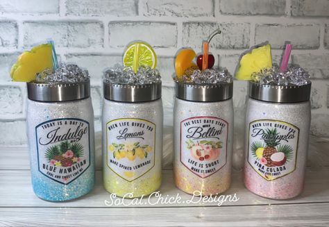 Mason Jar Tumbler Ideas, Lemonade Tumbler, Sublimation Cups, Spiked Lemonade, Epoxy Projects, Mason Jar Tumbler, Glitter Mason Jars, Diy Tumbler, Glitter Tumbler Cups