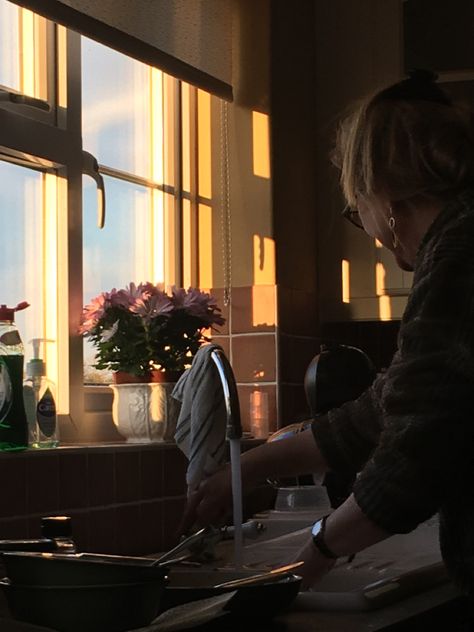 Dish Washing Aesthetic, Washing The Dishes Aesthetic, Poor Life Aesthetic, Washing Dishes Aesthetic, Grandparents House Aesthetic, Slice Of Life Aesthetic, Dishes Aesthetic, Cleaning Aesthetic, Grandparents House