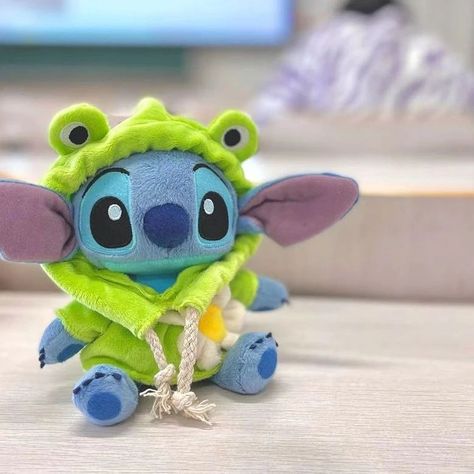 Stitch Gift Ideas Disney, Stitch Aesthetic, Cute Items, 626 Stitch, Lilo And Stitch Cake, Stitch Cake, Disney Crochet Patterns, Lilo And Stitch Quotes, Stitch Toy